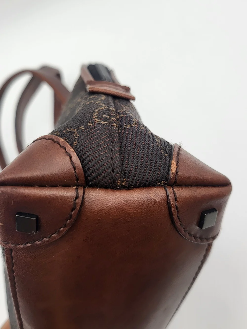 GUCCI Ophidia Canvas Monogram Shoulder Bag in Chocolate Brown. Authentic..